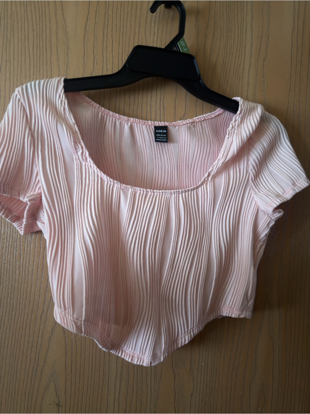 SHEIN Light Pink Pleated Scoop Neck Crop Top